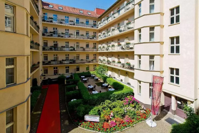 Fotos del hotel &amp; Apartments Zarenhof Berlin Prenzlauer Berg:  66