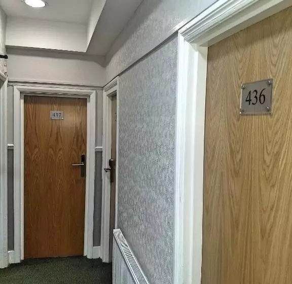 Fotos del hotel Garden Court:  3