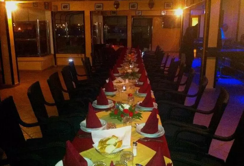 Fotos del hotel New Farah Hotel:  20