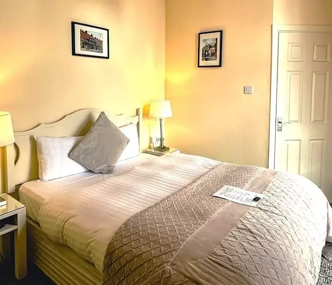 Morehampton Townhouse