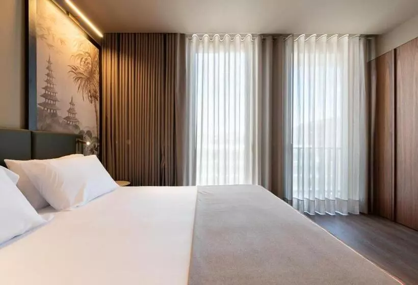 Fotos del hotel Exe Essenzia Porto:  7