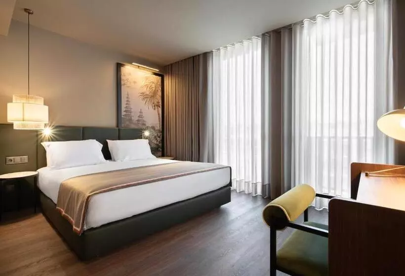 Fotos del hotel Exe Essenzia Porto:  12