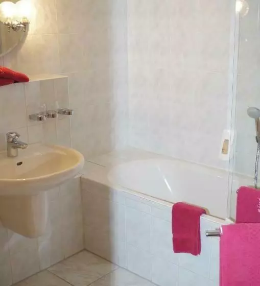 Fotos del hotel Zum Abschlepphof:  5