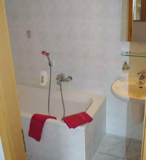 Fotos del hotel Zum Abschlepphof:  10