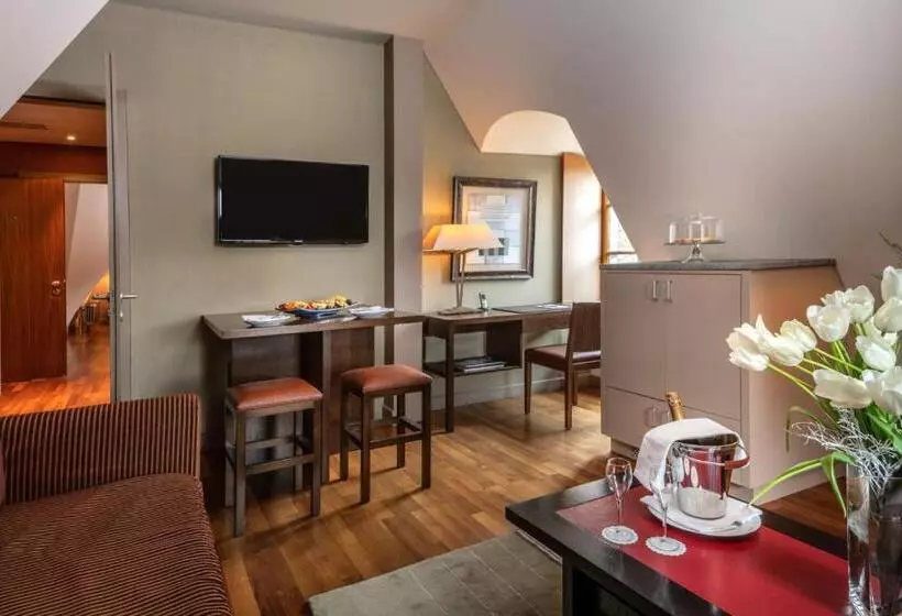 Fotos del hotel Hôtel Résidence Parc Des Eaux Vives:  20