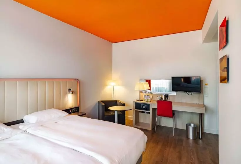 Fotos del hotel Park Inn By Radisson Stuttgart:  1