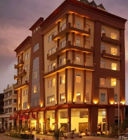 Hk Clarks Inn, Amritsar