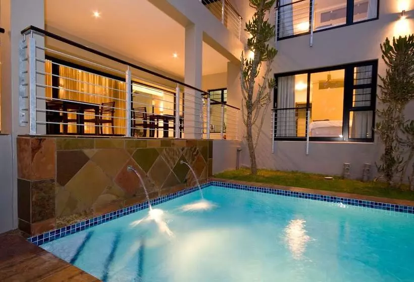 Fotos del hotel The Hub Boutique Hotel:  12