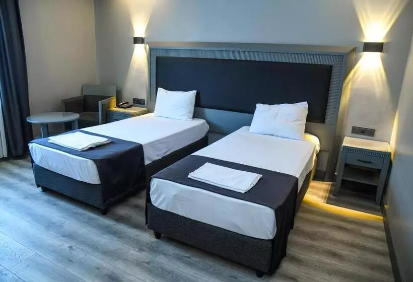 Fotos del hotel Grand S:  12