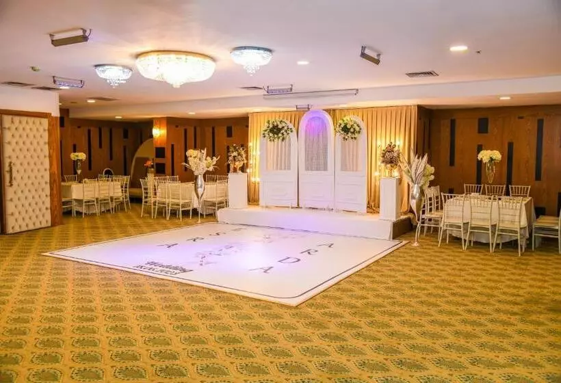 Fotos del hotel Grand S:  4