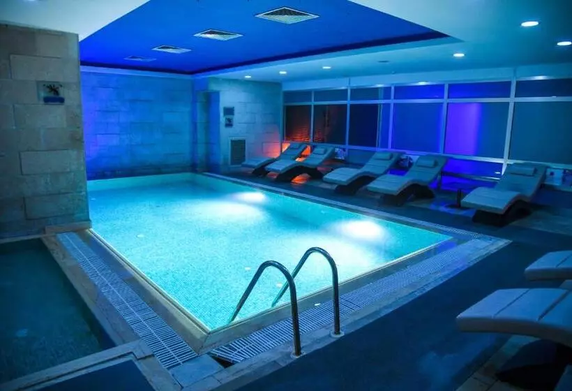 Fotos del hotel Grand S:  8