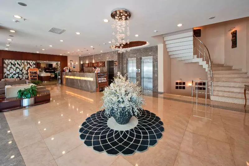 Fotos del hotel Grand S:  9