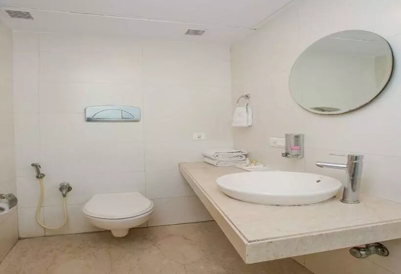 Fotos del hotel Capital O 33476 Lavender Bough:  6