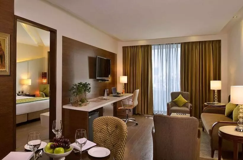 Golden Tulip Lucknow