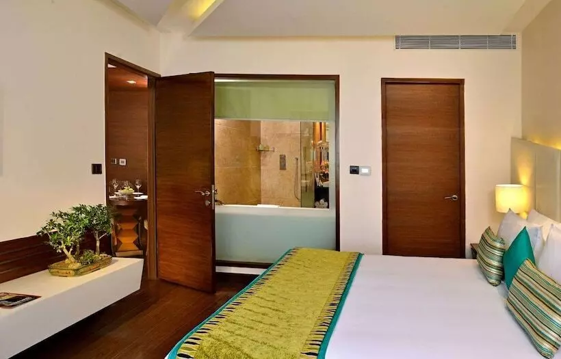 Fotos del hotel Golden Tulip Lucknow:  21