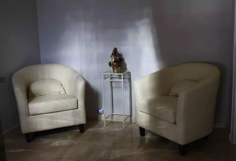 Fotos del hotel Lb Villa De Cuenca:  2