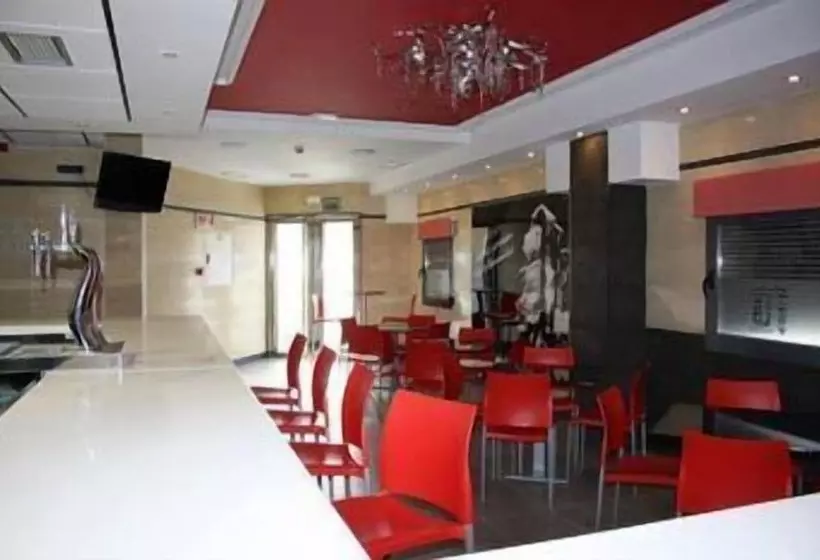 Fotos del hotel Lb Villa De Cuenca:  20