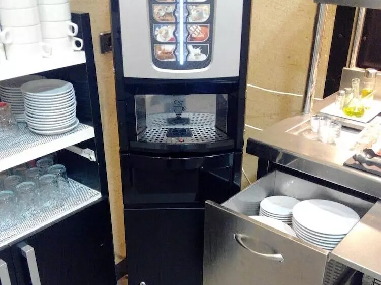 Fotos del hotel Lb Villa De Cuenca:  15