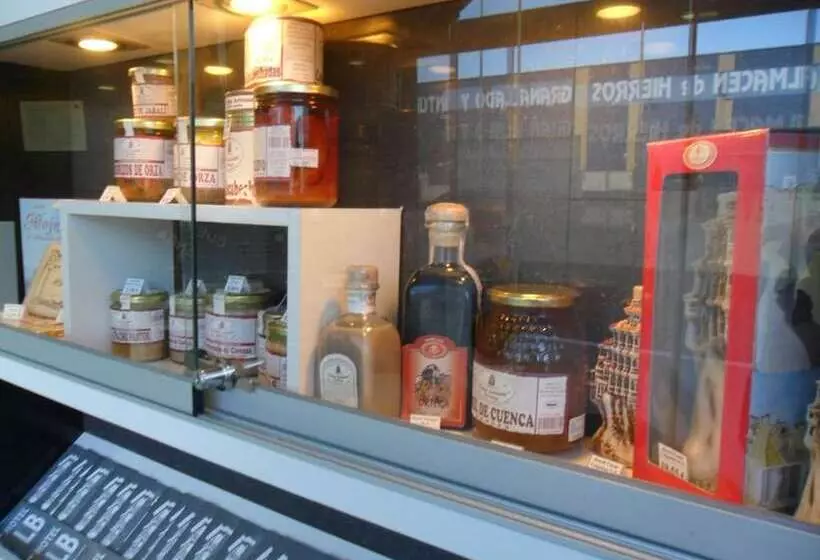 Fotos del hotel Lb Villa De Cuenca:  17