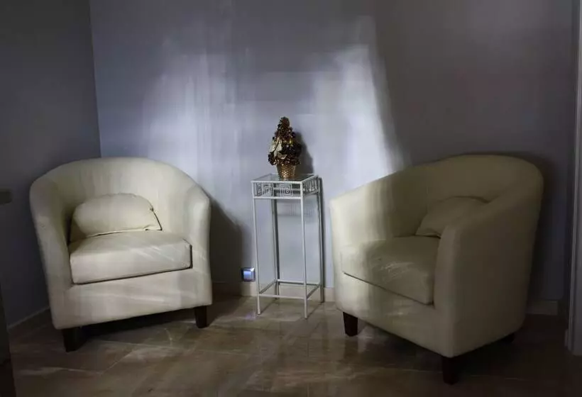 Fotos del hotel Lb Villa De Cuenca:  11