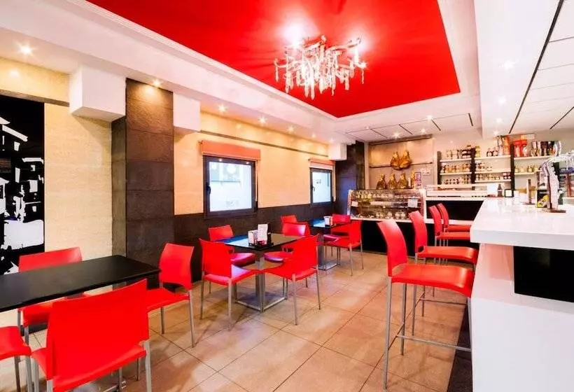 Fotos del hotel Lb Villa De Cuenca:  22