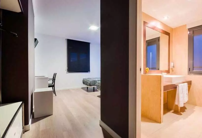 Fotos del hotel Lb Villa De Cuenca:  18