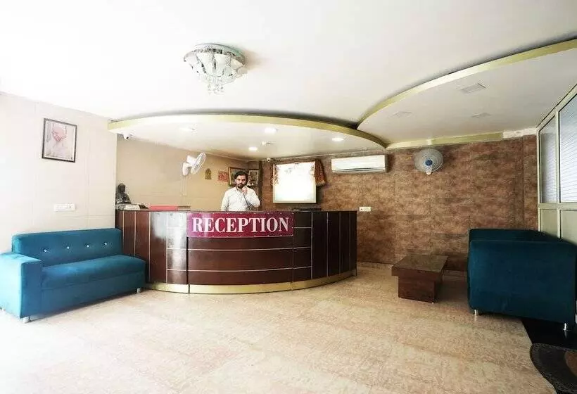 Fotos del hotel Treebo Trend S&b East Inn:  3