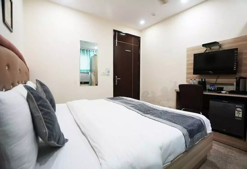 Fotos del hotel Treebo Trend S&b East Inn:  25