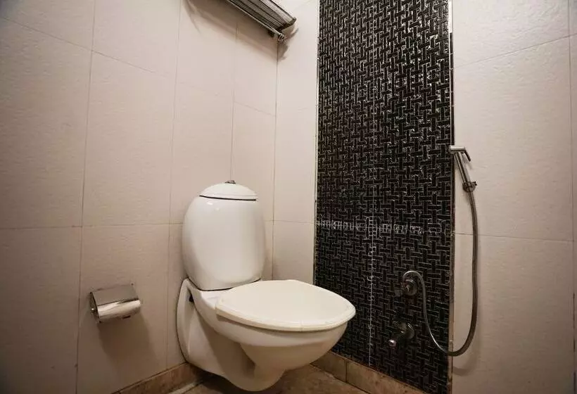 Fotos del hotel Treebo Trend S&b East Inn:  6