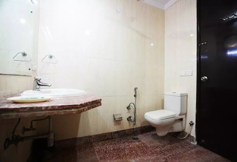 Fotos del hotel Treebo Trend S&b East Inn:  10