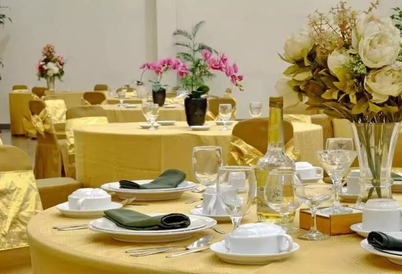 Fotos del hotel Mutiara Hotel And Convention:  3