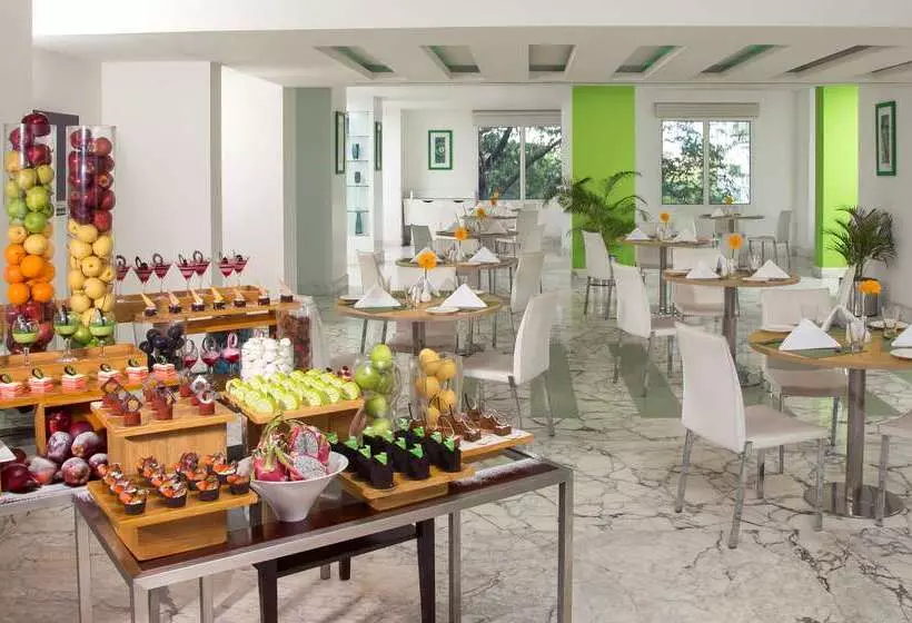 Fotos del hotel Radisson Blu Kochi:  17