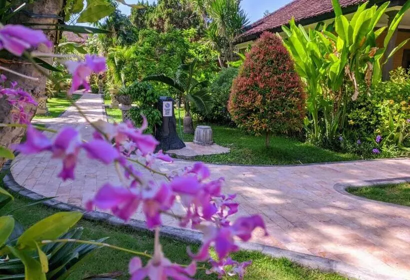 Fotos del hotel Satriya Cottages:  13