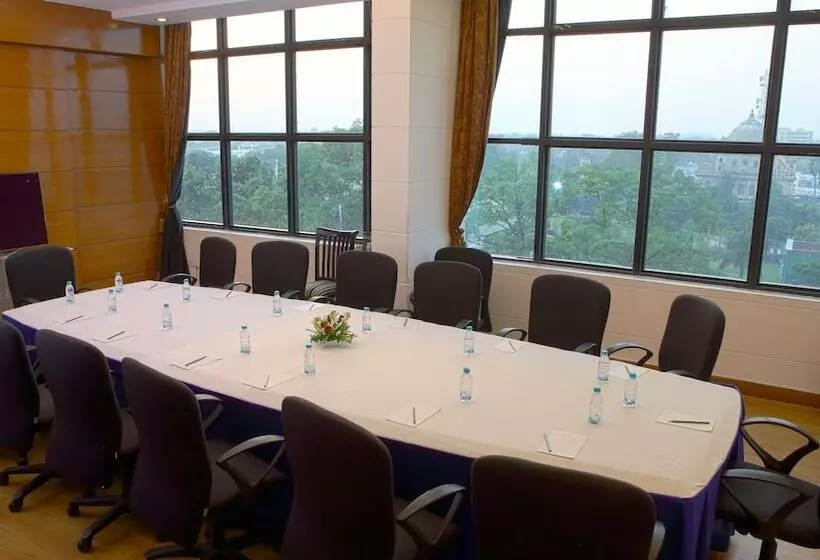 Fotos del hotel Gemini Continental, Hazratganj:  17