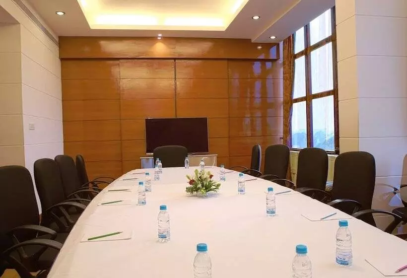 Fotos del hotel Gemini Continental, Hazratganj:  15