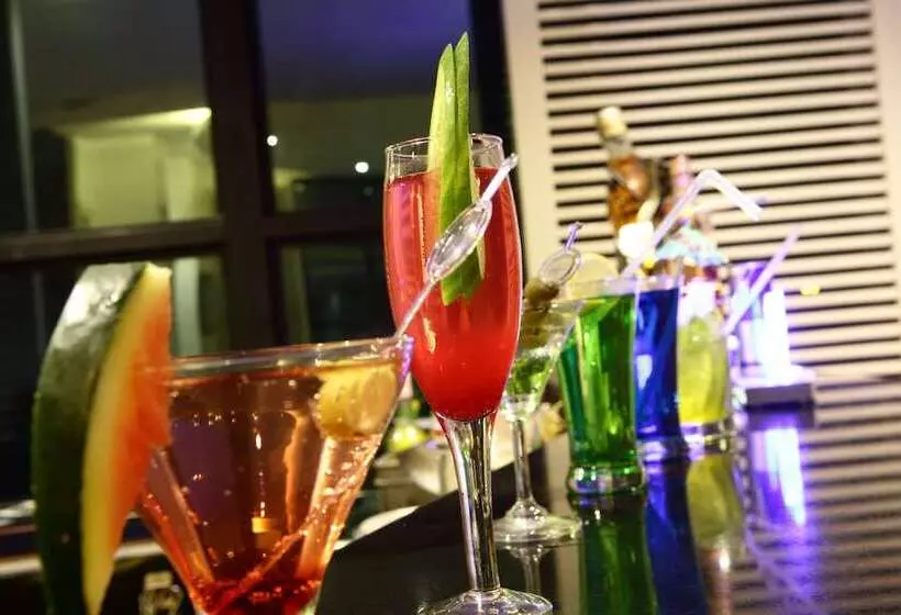 Fotos del hotel Gemini Continental, Hazratganj:  8