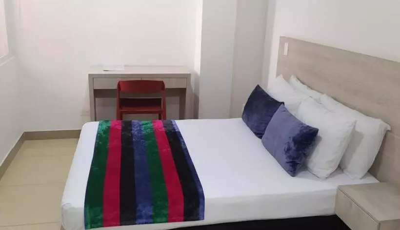 Fotos del hotel Suite Comfort:  24