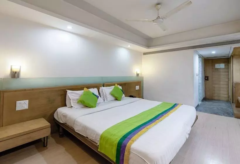 Fotos del hotel Fab Cambay Sapphire:  2