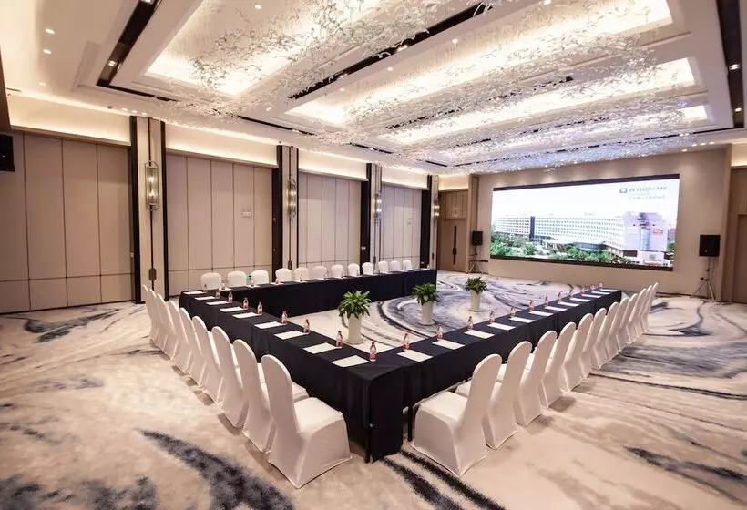 Fotos del hotel Wyndham Qingdao:  6