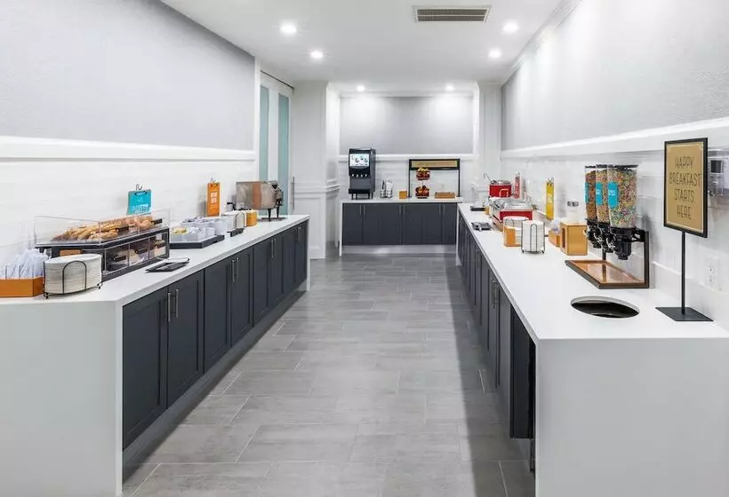 Fotos del hotel Hampton Inn & Suites Dallas I30 Cockrell Hill, Tx:  7