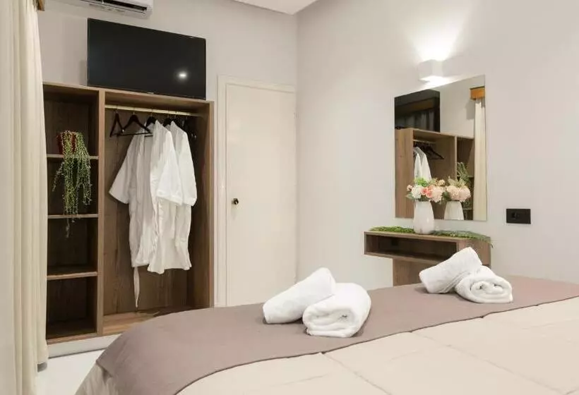 Fotos del hotel Plaza Pallas:  24