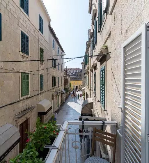 Fotos del hotel Rooms Gold:  17