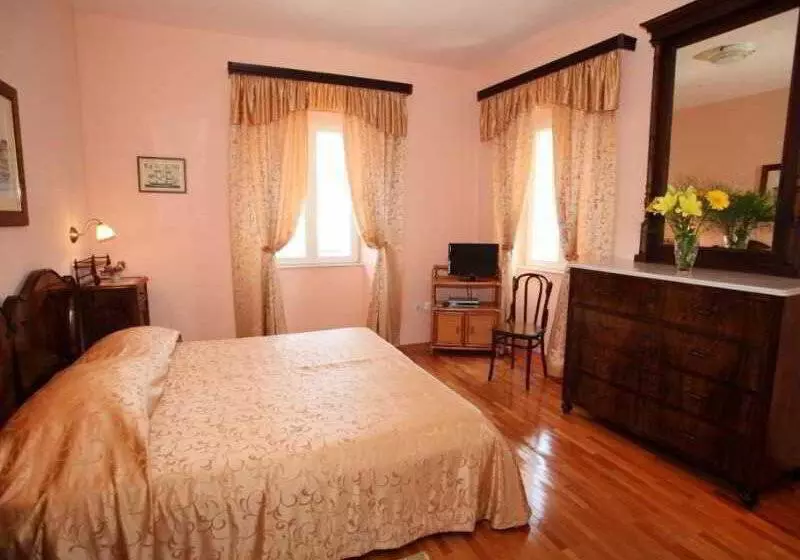 Fotos del hotel Villa Moretti:  17