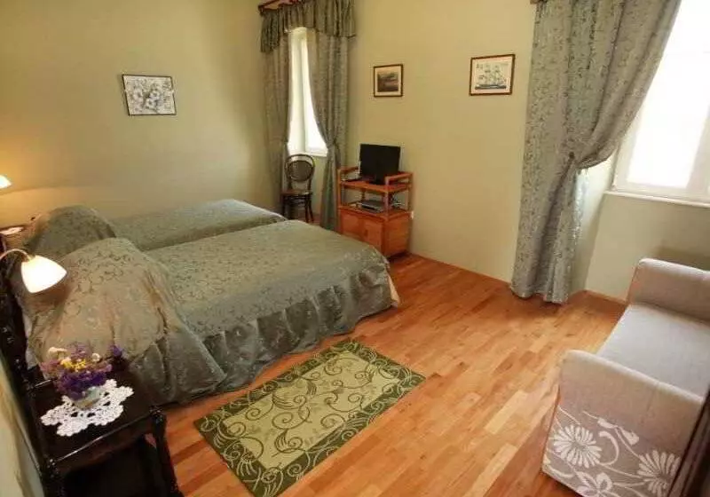 Fotos del hotel Villa Moretti:  8