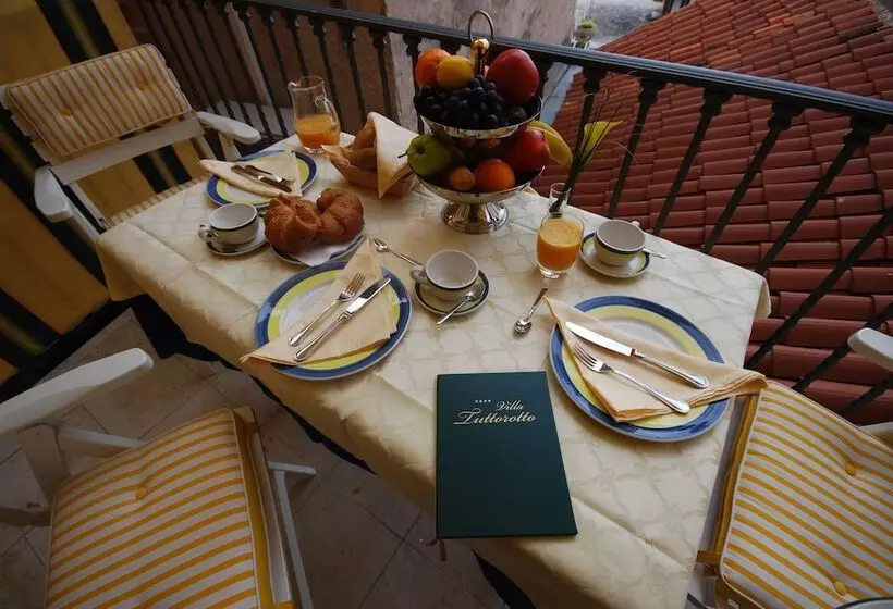 Fotos del hotel Villa Tuttorotto:  2