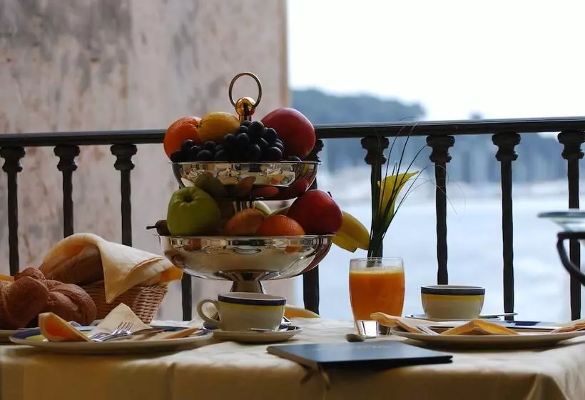 Fotos del hotel Villa Tuttorotto:  8