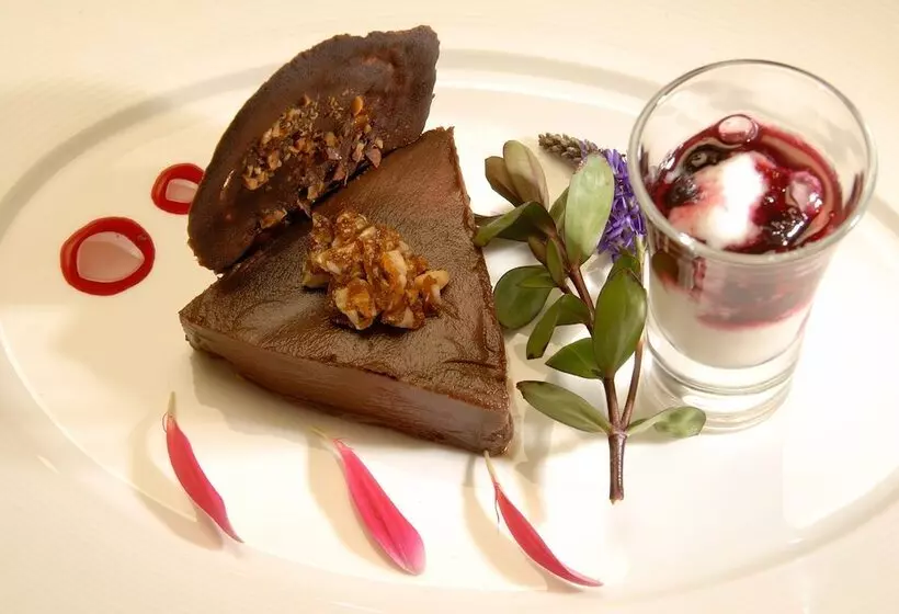 Fotos del hotel Alma Del Lago Suites & Spa:  25