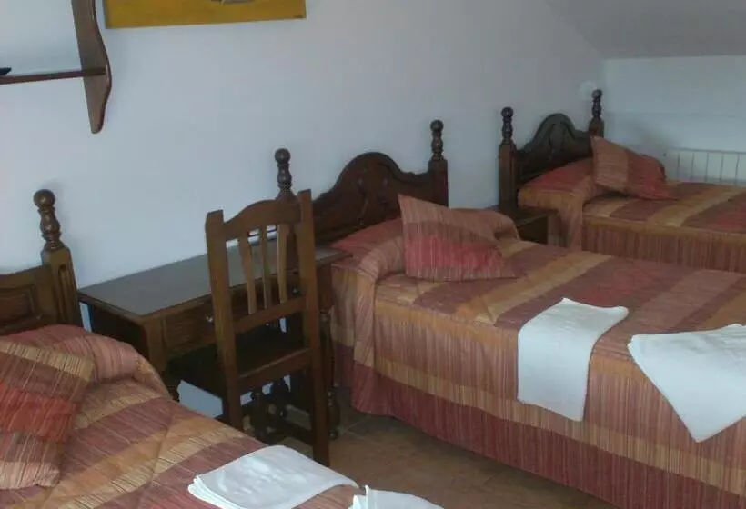 Fotos del hotel Alojamiento Los Poetas:  15