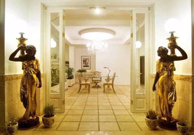 Lavista Boutique Hotel & Spa