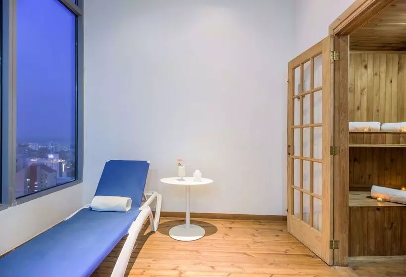 Fotos del hotel Nh Collection Royal Smartsuites:  19